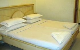 Hotel Sathyam